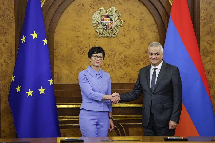 EU Enlargement Commissioner Marta Kos with Armenian Deputy Prime Minister Mher Grigoryan at EU-Armenia talks