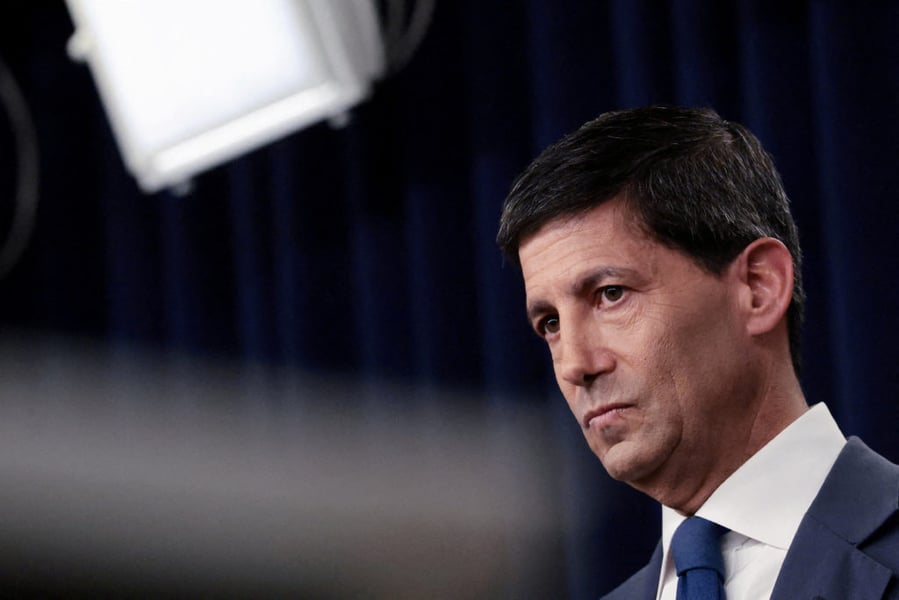 US Federal Reserve rate-hike expectations climbed to 57 percent after Kevin Warsh's Jackson Hole speech on August 28 2026