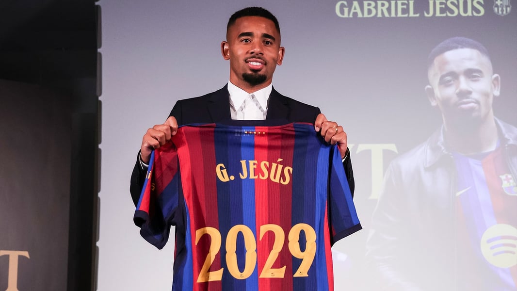 Gabriel Jesus at his official FC Barcelona unveiling after joining from Arsenal on deadline day 2026