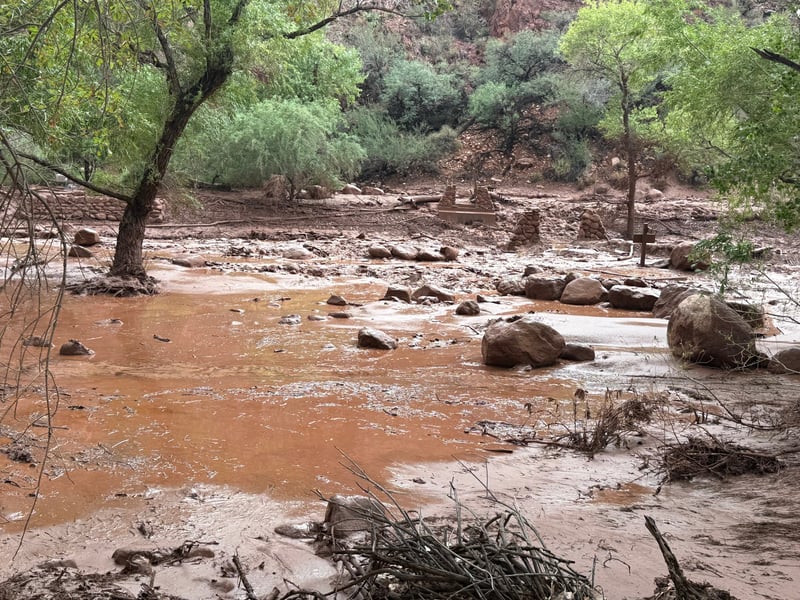 Helicopters evacuate visitors from Grand Canyon Phantom Ranch after flash flood August 2026