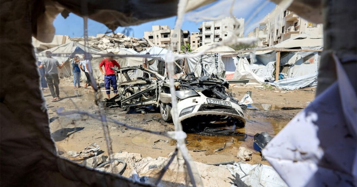 Muein al-Arabid Hamas Gaza internal security chief captured by Israel in Gaza City daylight raid