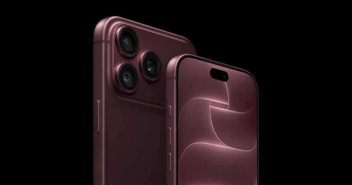 iPhone 18 Pro models showing iOS 27 with rebuilt Siri AI powered by Google Gemini