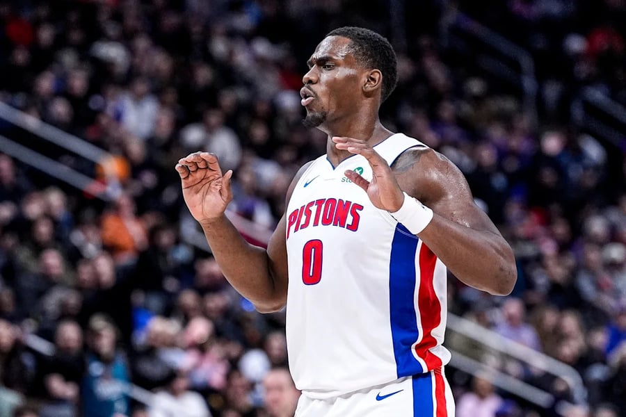 Jalen Duren Detroit Pistons NBA contract negotiation training camp 2026