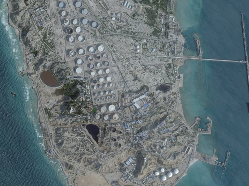 Iranian oil export infrastructure of the kind at Kharg Island, the terminal Trump has threatened to destroy