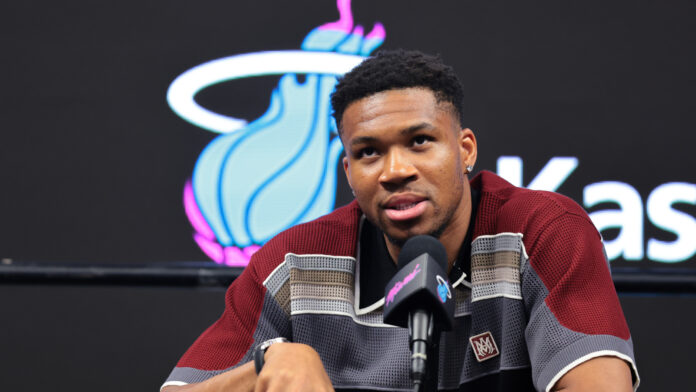 Klay Thompson at Miami Heat unofficial minicamp alongside Giannis Antetokounmpo in September 2026