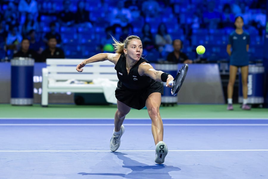 Maja Chwalinska at the Singapore Tennis Open WTA 500 2026, representing the lower half of the draw