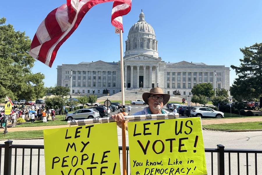 Missouri Secretary of State Denny Hoskins faces contempt hearing over redistricting defiance