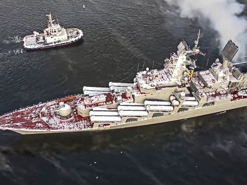 Chinese vessel on Russia Northern Sea Route Arctic shipping alternative Hormuz closed 2026
