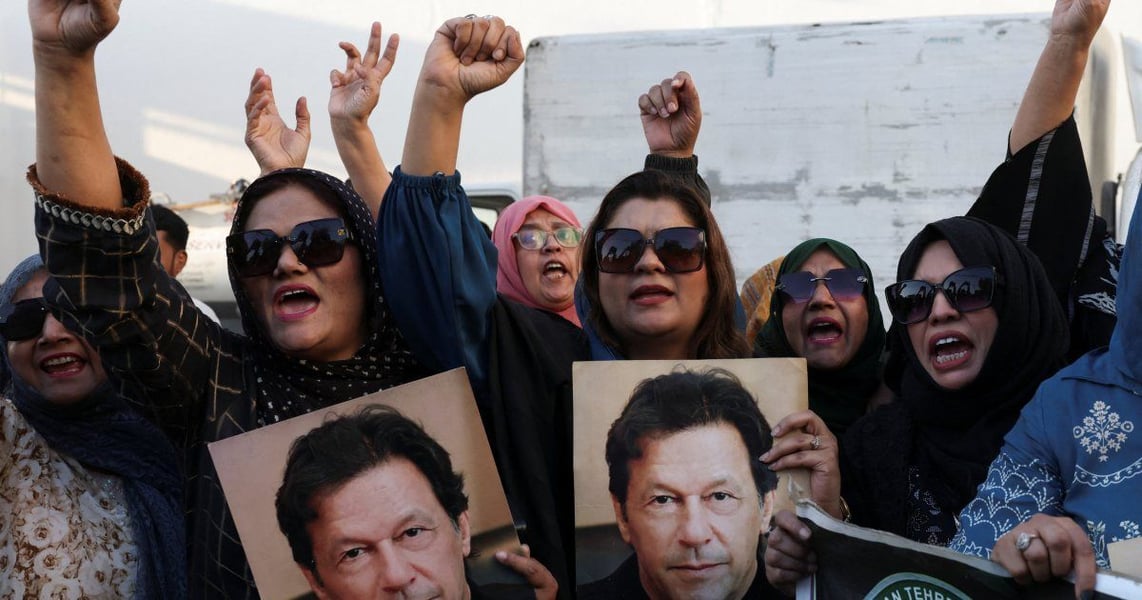 Roads into Islamabad sealed with shipping containers ahead of PTI march September 2026