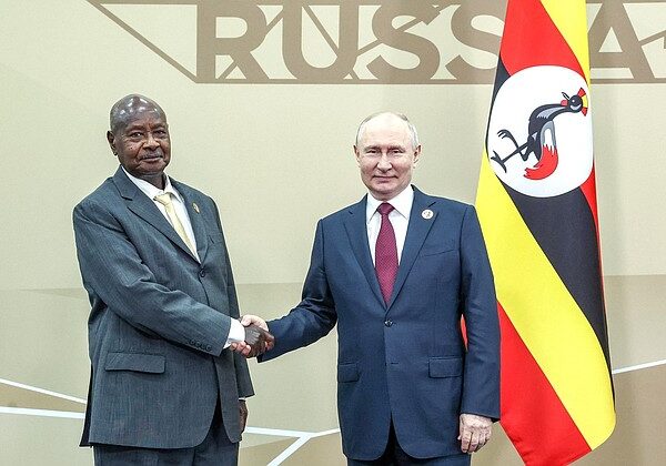 Vladimir Putin meets Ugandan President Yoweri Museveni