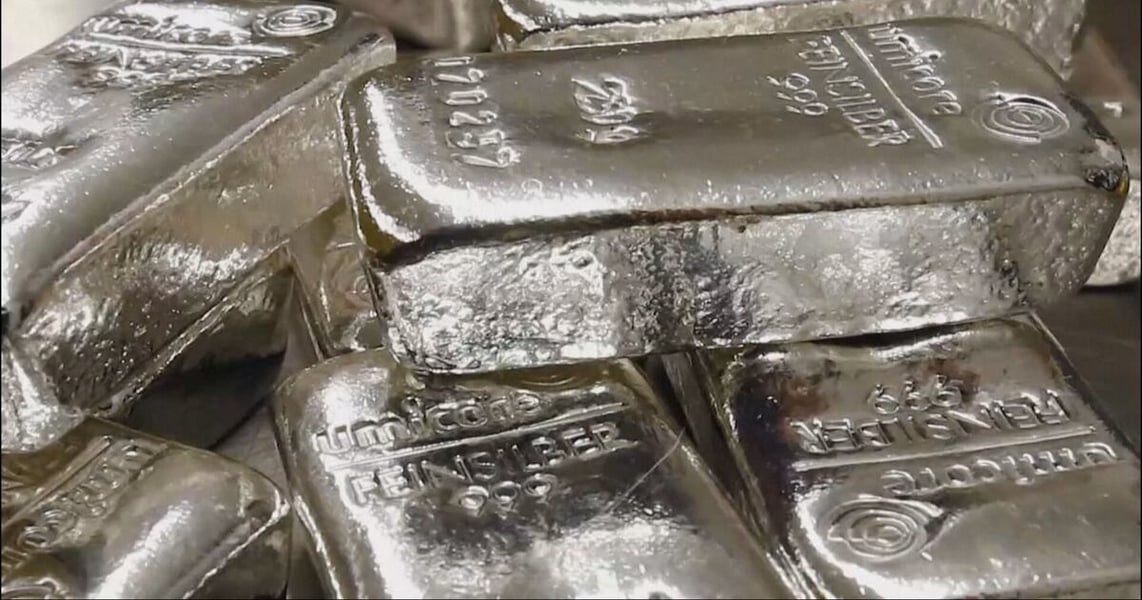 Silver bullion coins and precious metals market September 2026 as prices drop amid Federal Reserve rate hike expectations