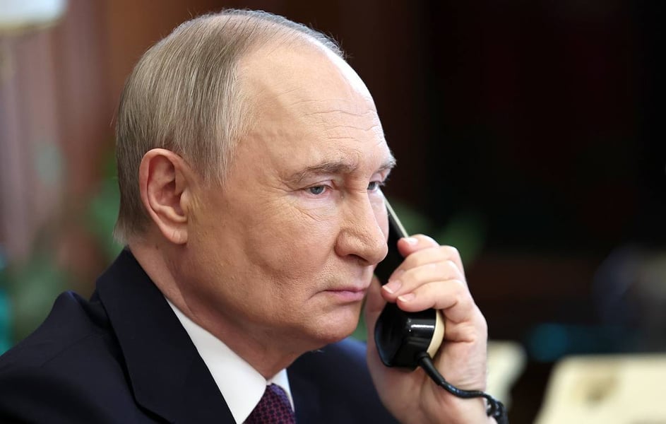 Vladimir Putin and Donald Trump during their September 2026 phone call on Ukraine ceasefire