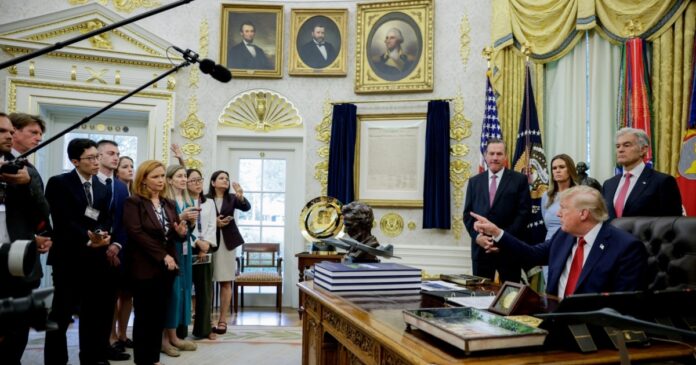 US President Donald Trump signs the Lindsey O. Graham Sanctioning Russia and Iran Act on September 18 2026