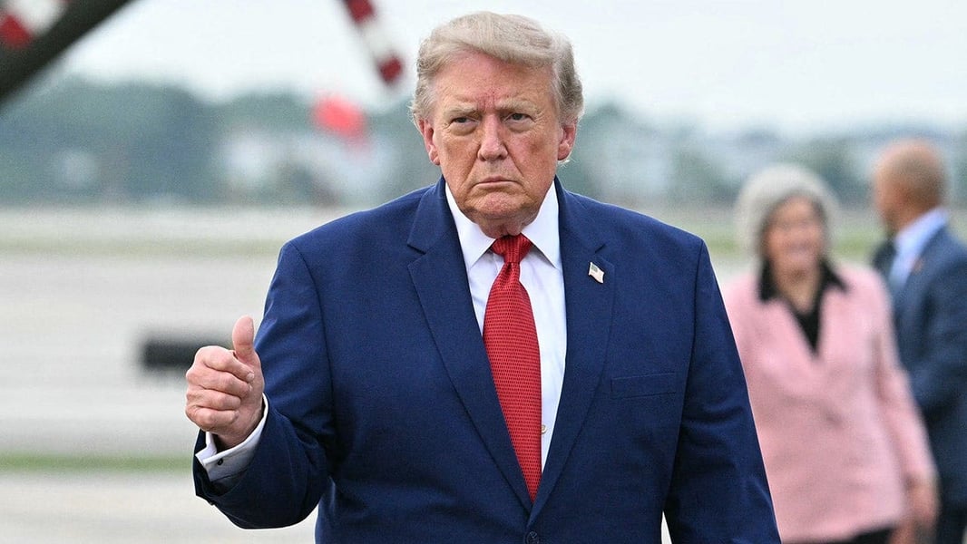 President Trump expected to sign government funding continuing resolution after House votes 370-48 to avert shutdown