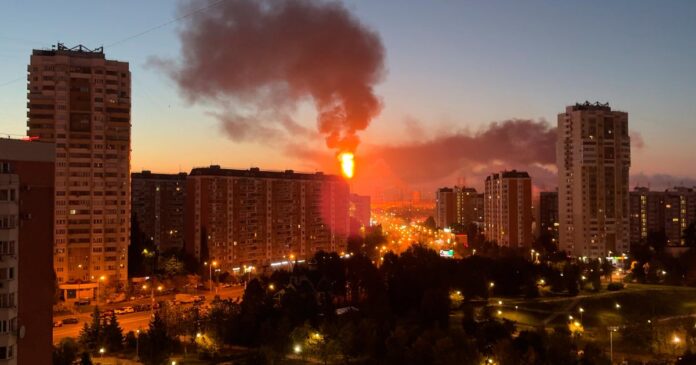 Smoke rises over Moscow following Ukraine's record drone attack on the Kapotnya oil refinery, September 2026
