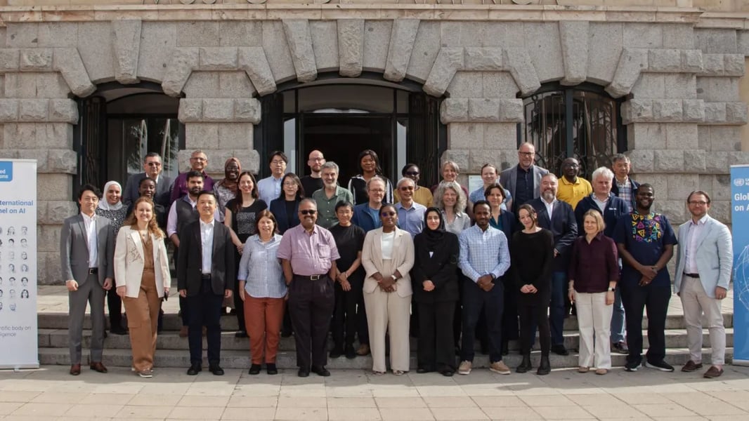 UN Independent International Scientific Panel on AI co-chairs Yoshua Bengio and Maria Ressa with panel members