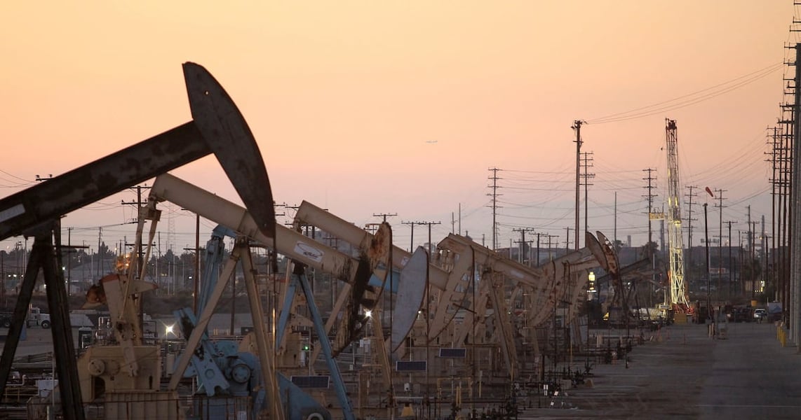 US crude oil storage tanks showing inventory levels below five-year seasonal average as Brent holds at $91 per barrel