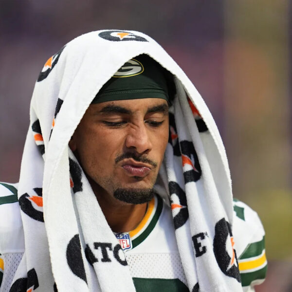 Domonique Orange stops Jordan Love on fourth-and-1 as Minnesota Vikings defeat Green Bay Packers 39-22 in NFL Week 1