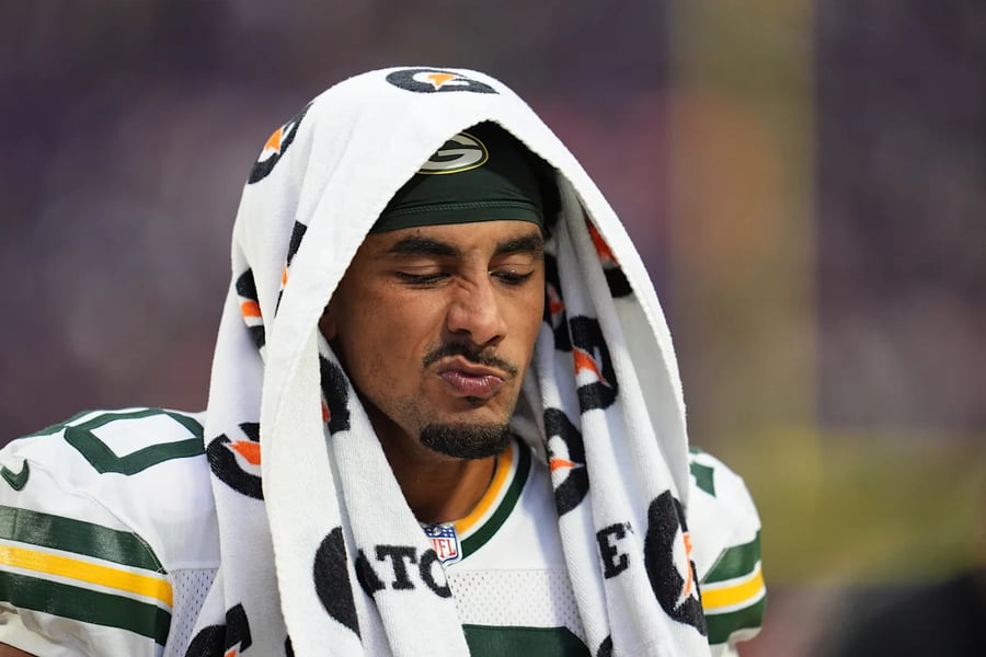 Domonique Orange stops Jordan Love on fourth-and-1 as Minnesota Vikings defeat Green Bay Packers 39-22 in NFL Week 1