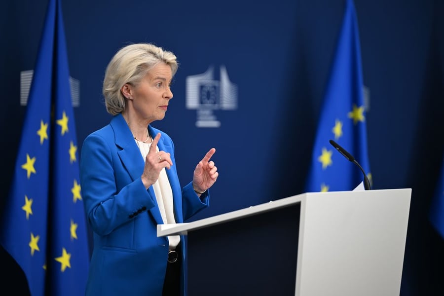 Ursula von der Leyen addresses European Parliament in Strasbourg proposing European Security Council and Emergency Security Protocol at SOTEU 2026