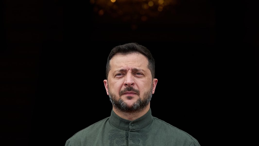 Ukrainian President Volodymyr Zelenskyy addressing foreign governments and airlines on Russia airspace warning September 2026