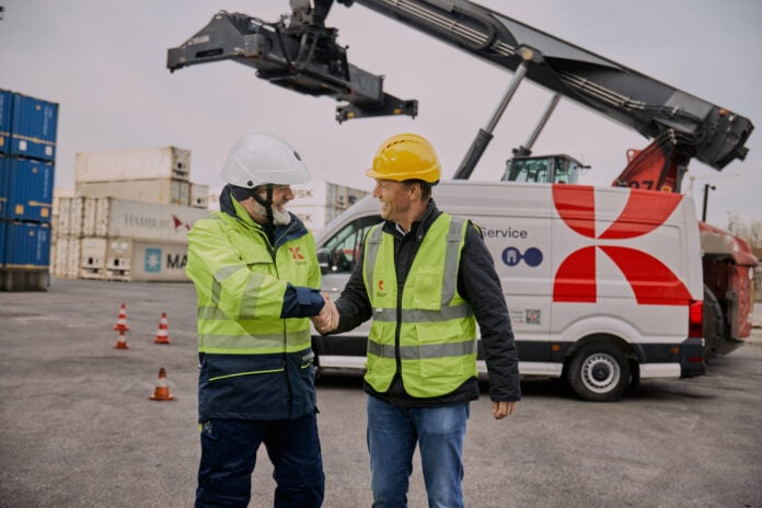 Kalmar has announced a 3-year service contract with Port of Halmstad (Hallands Hamnar Halmstad AB) in Sweden.