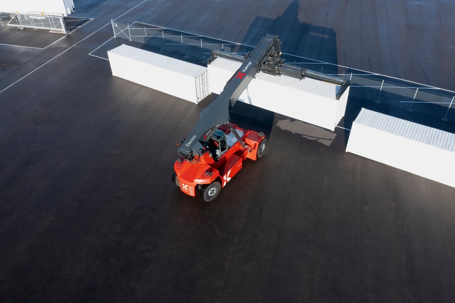 This marks the first equipment order from the Port of Helsingborg under the six-year frame agreement signed in Q2 2026.