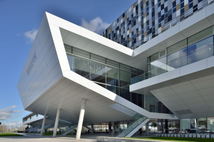 KEDGE brings its MBA to India, making it the highest ranked MBA in India, for executives.