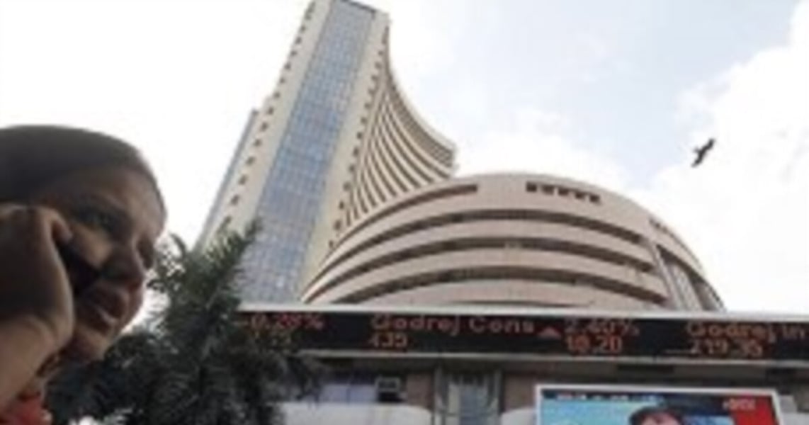 Image accompanying a Voice of America report on the Bombay Stock Exchange in Mumbai