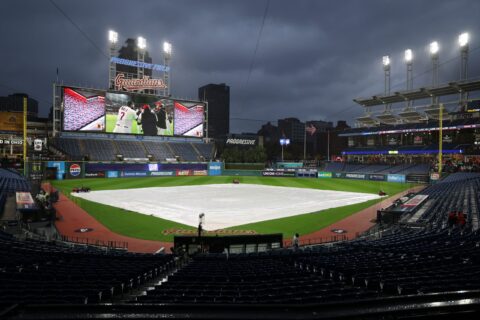 Image accompanying the report on the Guardians–Rays ALCS Game 4 postponement in Cleveland.