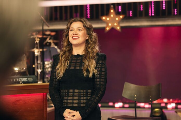 Kelly Clarkson in the image accompanying TODAY’s report about the Art of Play dispute