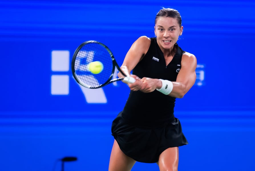Maja Chwalinska hits a backhand against Maria Sakkari in the Wuhan Open quarterfinal