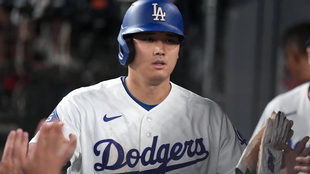 Image accompanying the Yahoo Sports report on Shohei Ohtani’s possible offseason surgery.