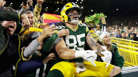 Image accompanying ESPN's report on the Green Bay Packers' 27-19 win over the Carolina Panthers at Lambeau Field