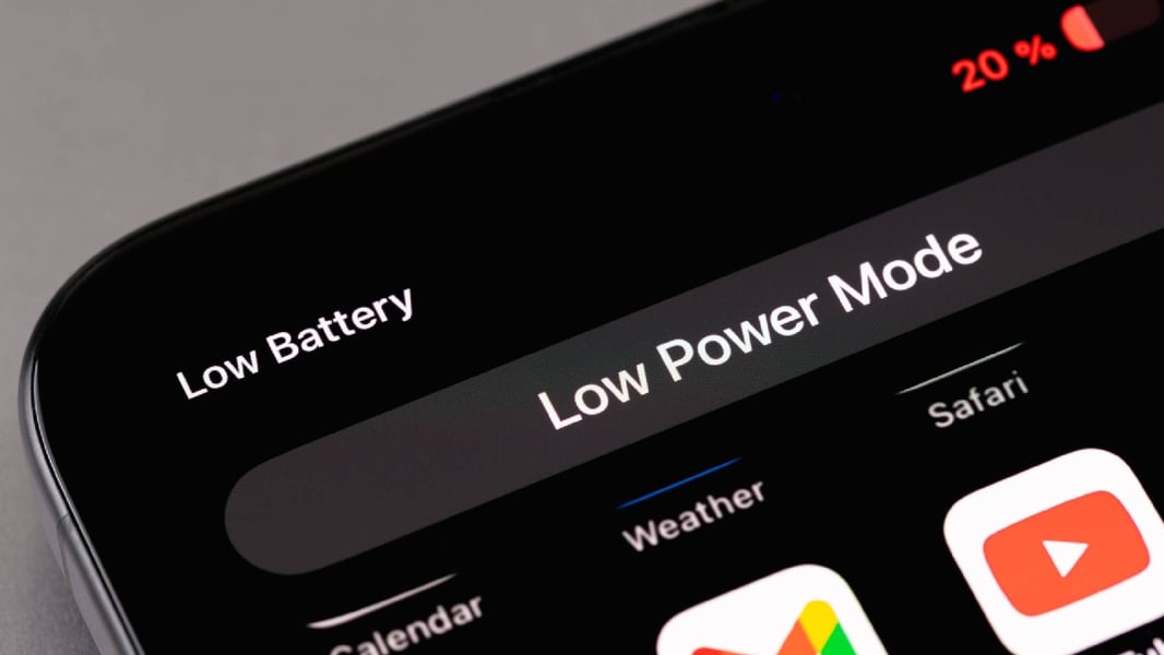 Image accompanying Tom’s Guide’s advice on saving phone battery during a power outage