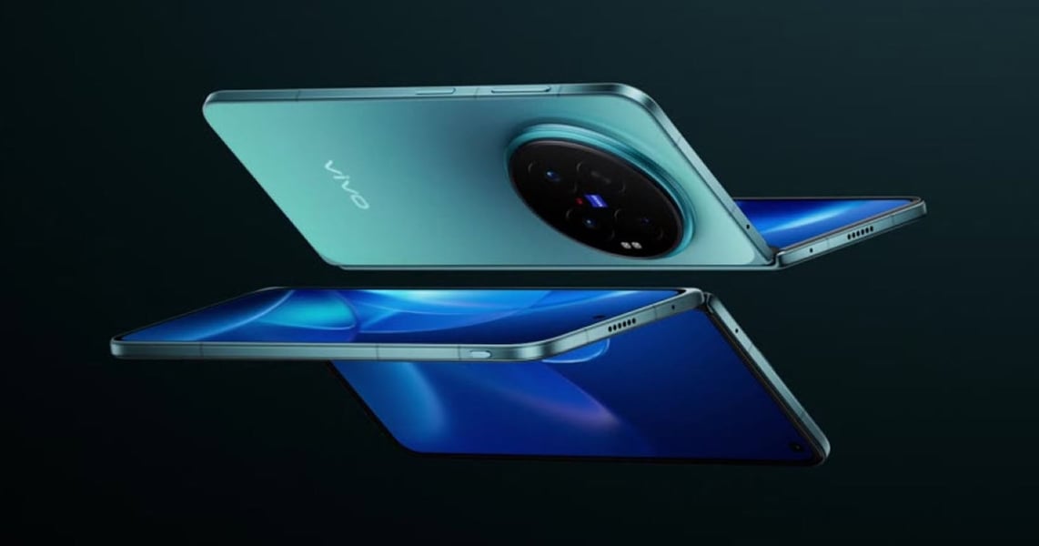 Vivo X Fold6 foldable phone in a banner image from PetaPixel's report